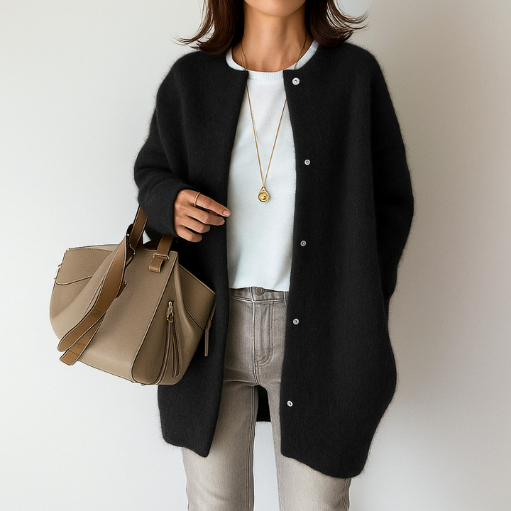 Silvia | Warme und stilvolle Strickjacke