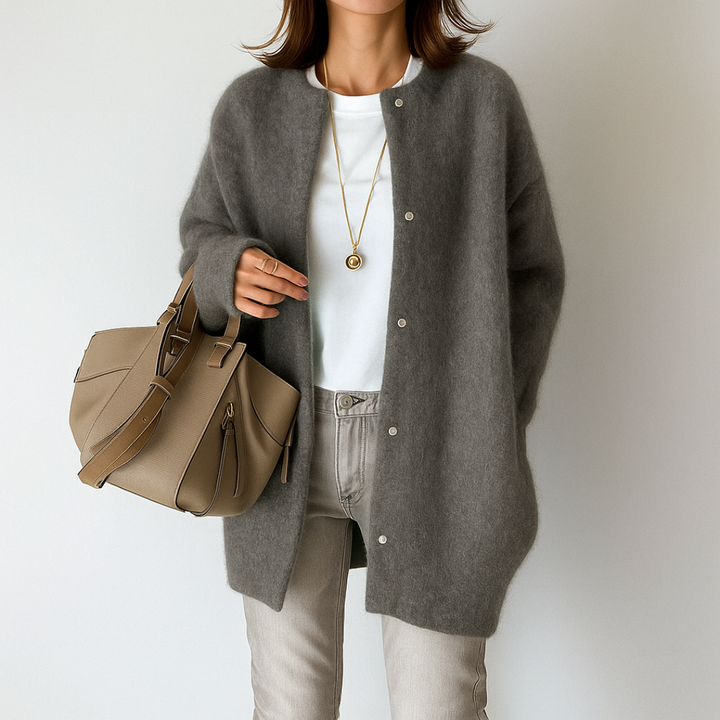Silvia | Warme und stilvolle Strickjacke
