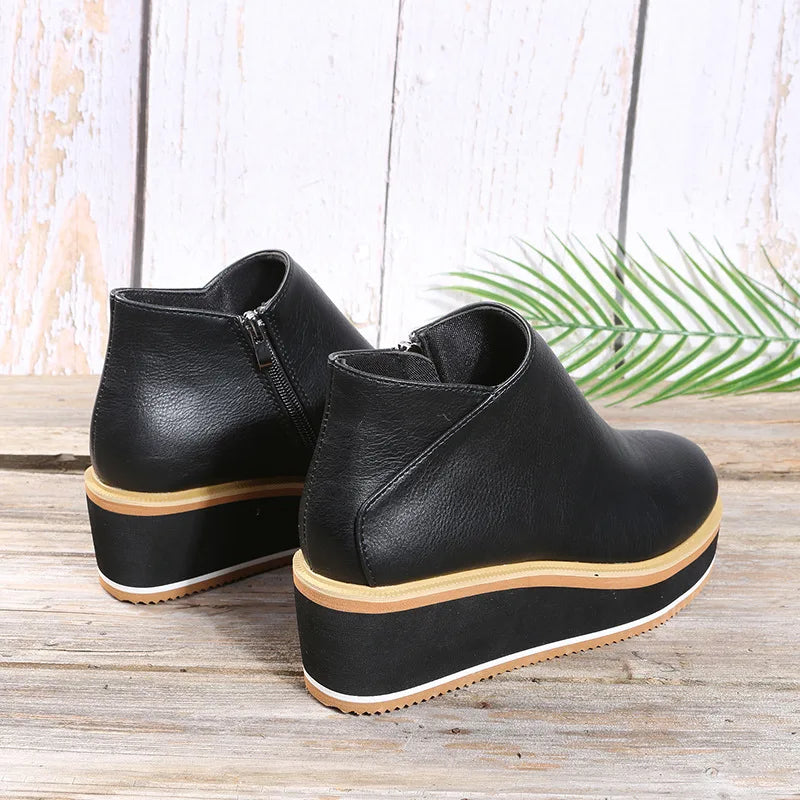Coralie | Wedge-Boots mit seitlichem Reißverschluss