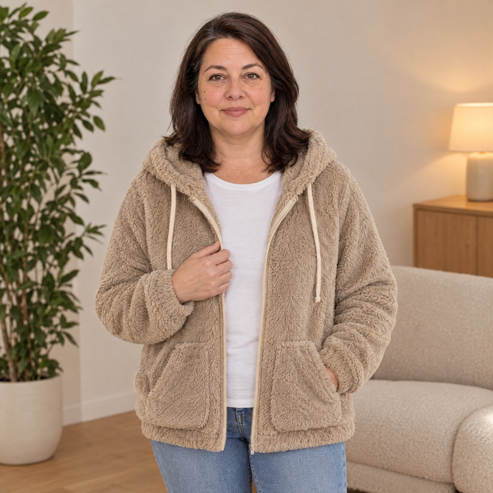 Sophie | Flauschige Kapuzenjacke mit Reißverschluss