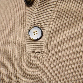 Konrad | Stilvoller Herrenpullover mit Knopfdetails