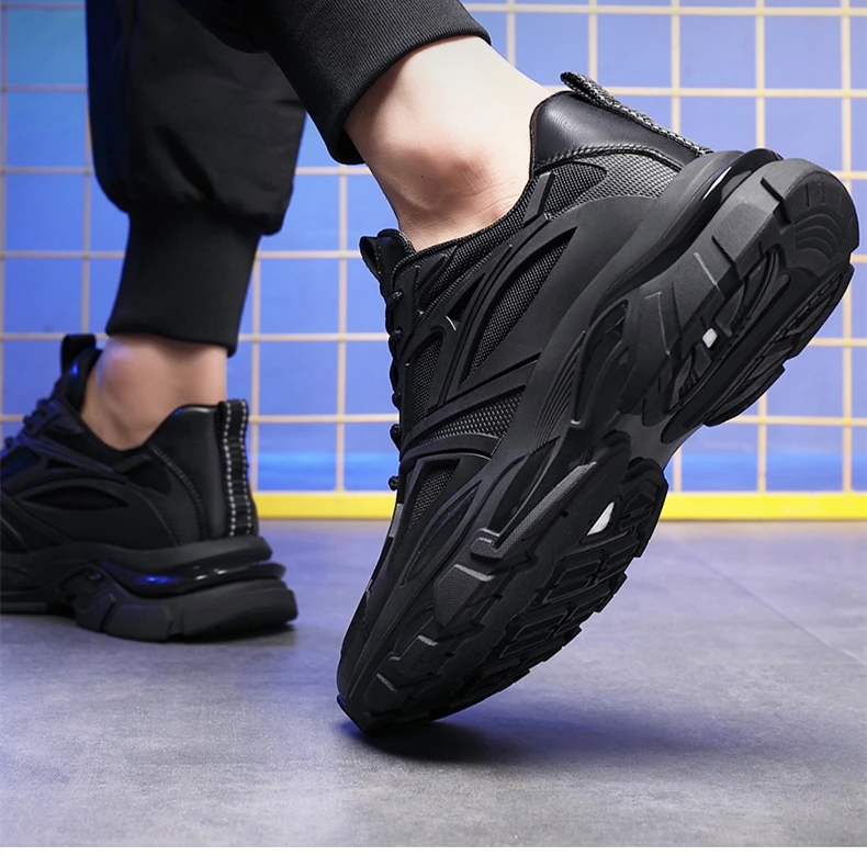 Titan | Flyknit-Sneaker mit Höhenplus