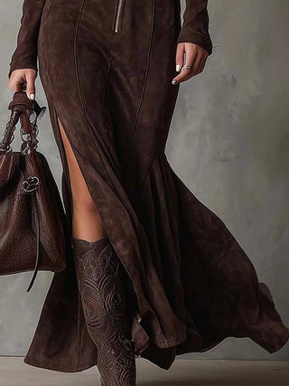 Claudia | Langes braunes Kleid mit Gürtel
