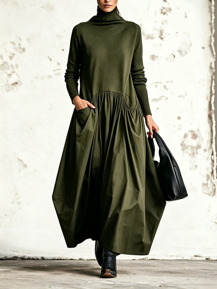Mila Oversize-Maxikleid mit Rollkragen in Grün
