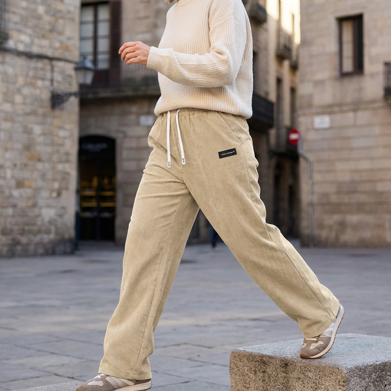 Hanna | Cordhose mit weitem Bein und Kordelzug