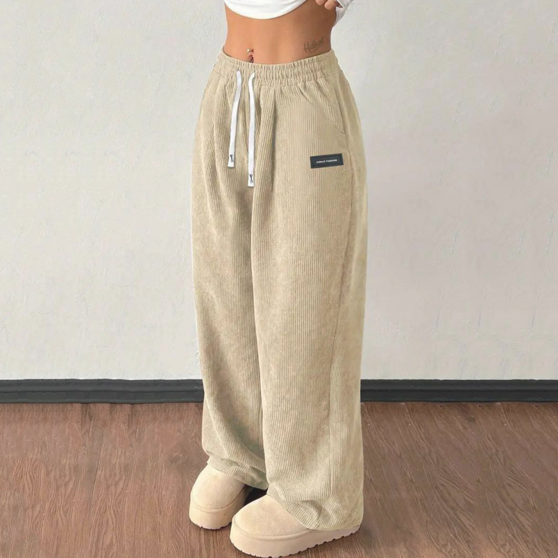 Hanna | Cordhose mit weitem Bein und Kordelzug